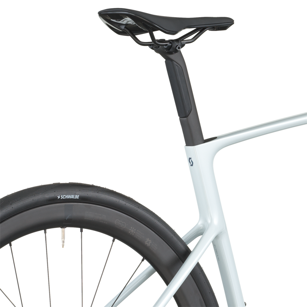 Addict 20 Road Bike - Cumulus White (2026)