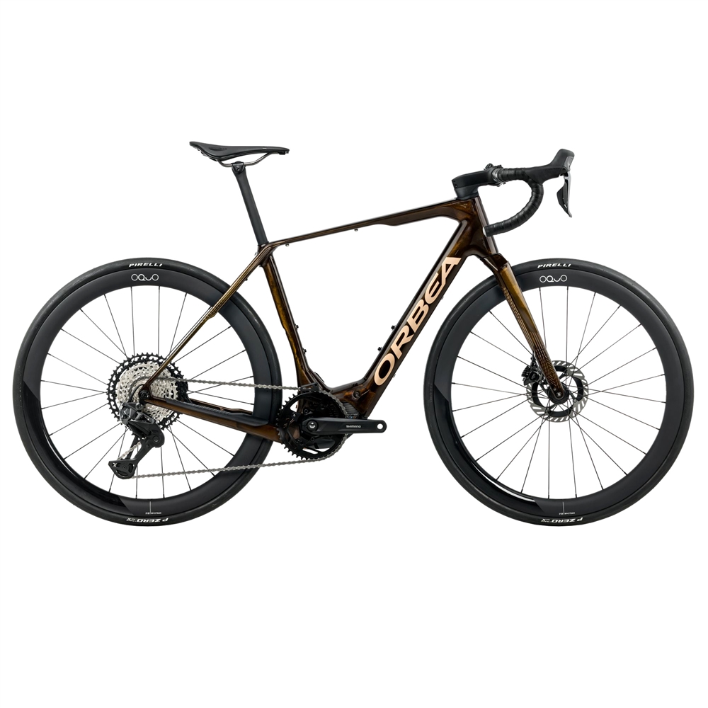 Denna M10i Electric Gravel Bike - Caramel Carbon View/Metallic Gold (2026)