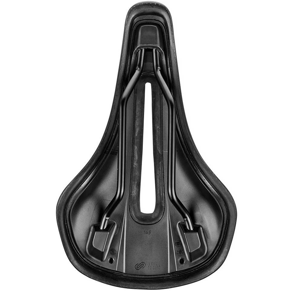 Grit Core Saddle