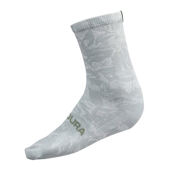 Mains Grey