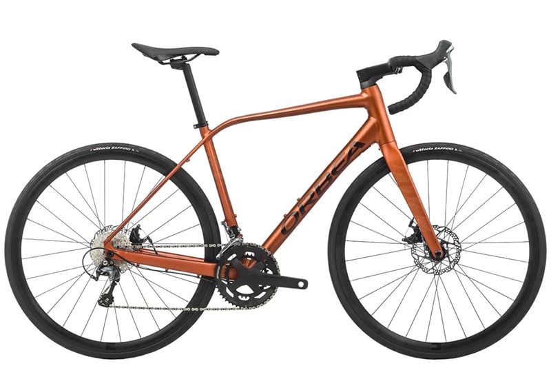 Avant H40 - 2024