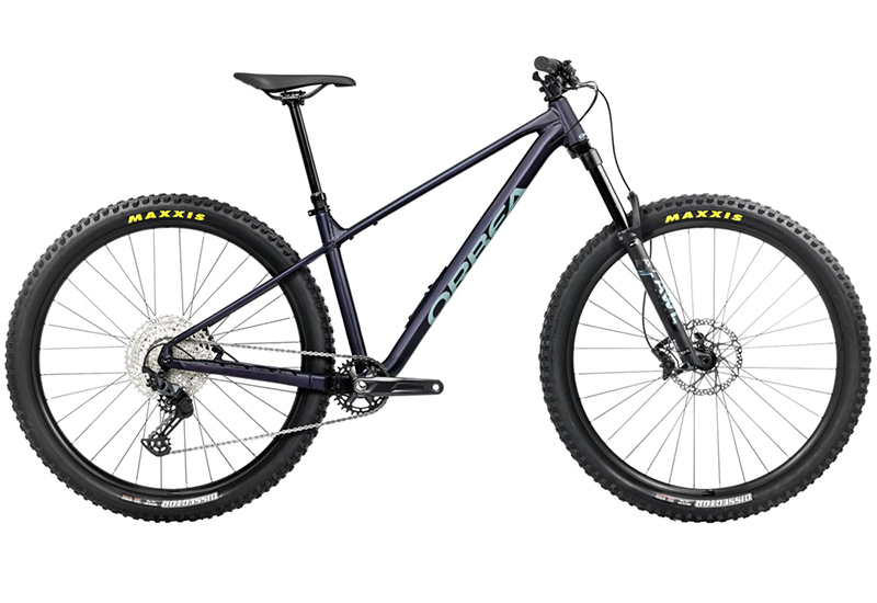 Laufey H10 - 2025